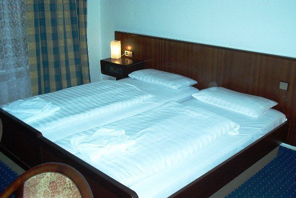 Hotel City Star Frankfurt am Main Kamer foto